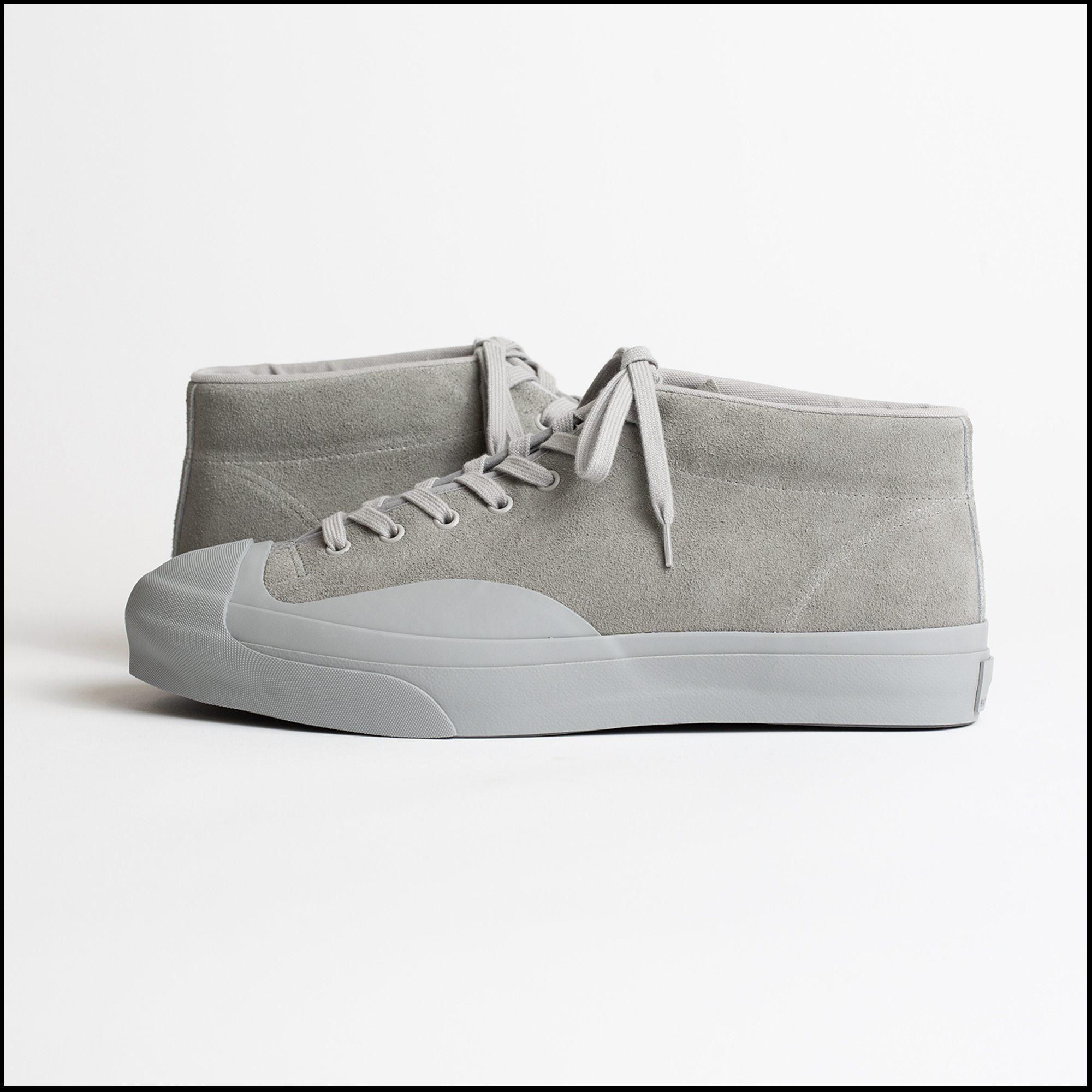 SIDEWALK shoes in Concrete color by Moonstar for Arpenteur