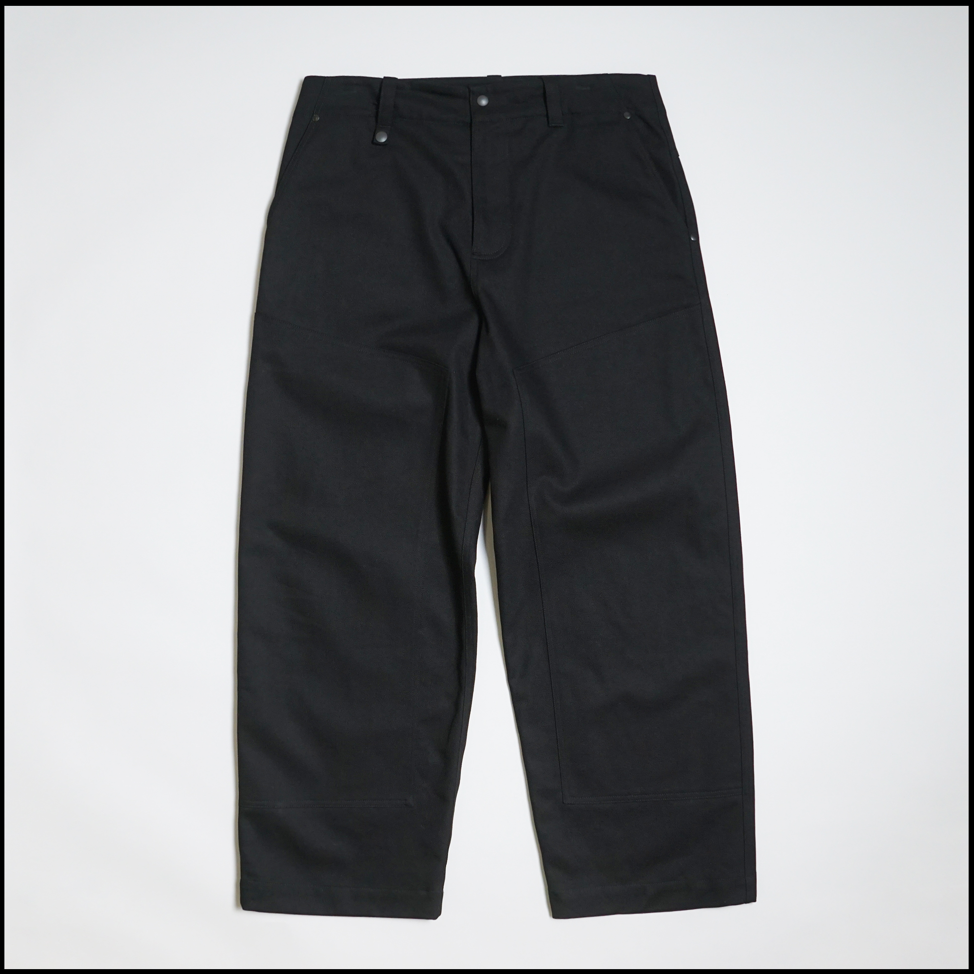 Day Pants in Black color by Arpenteur by C'H'C'M'