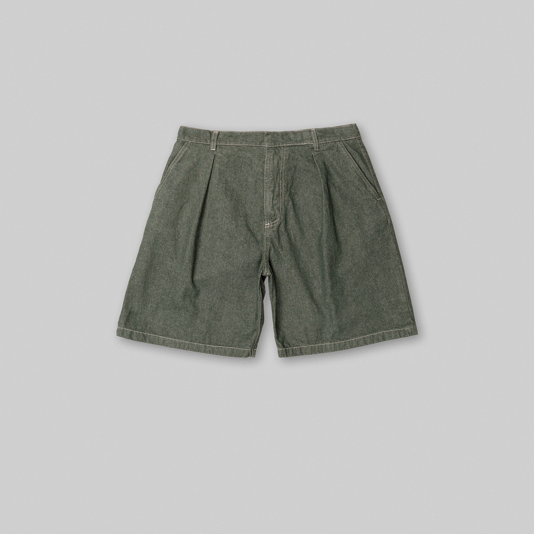PAGE shorts by Arpenteur in Green color