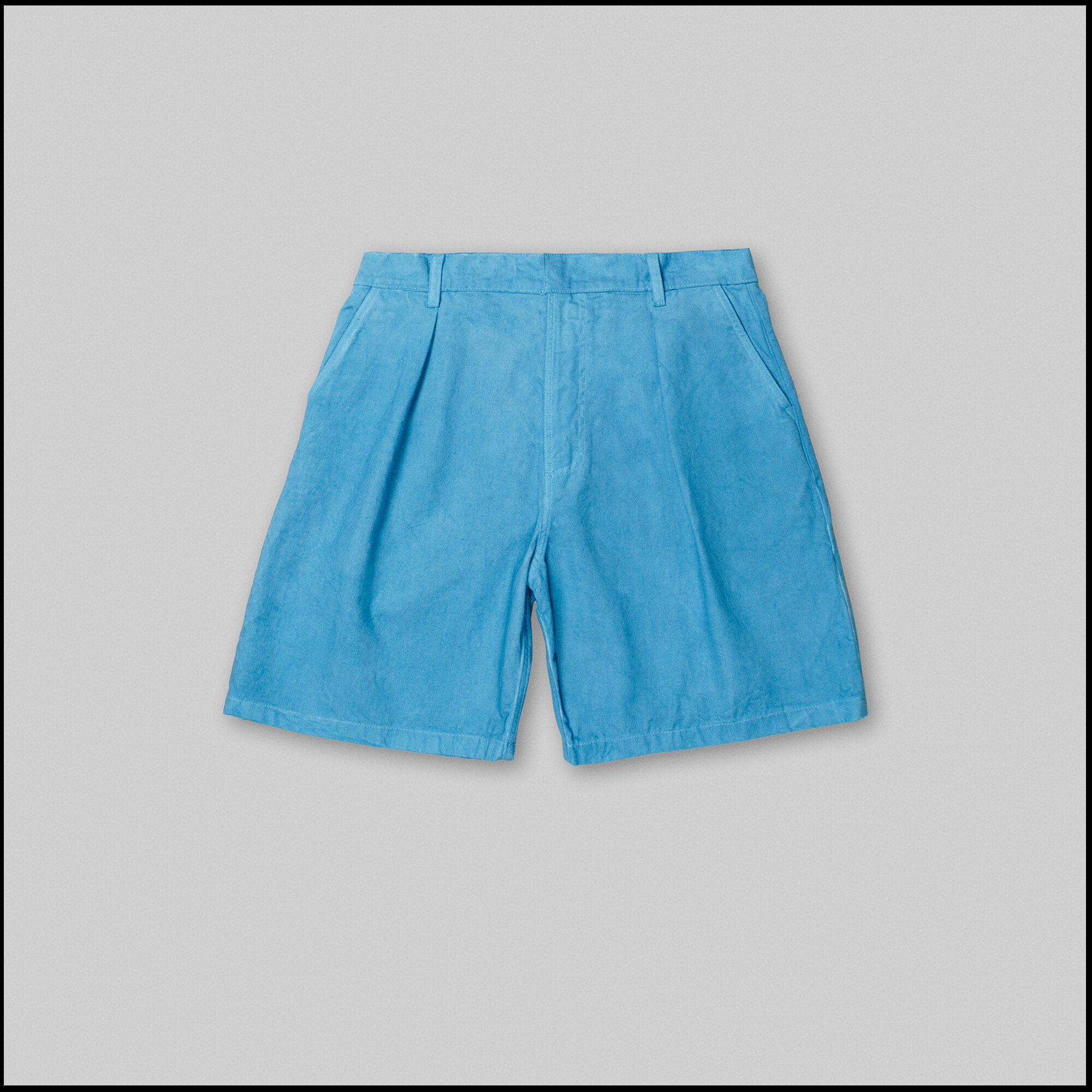 PAGE shorts by Arpenteur in Ice woad color