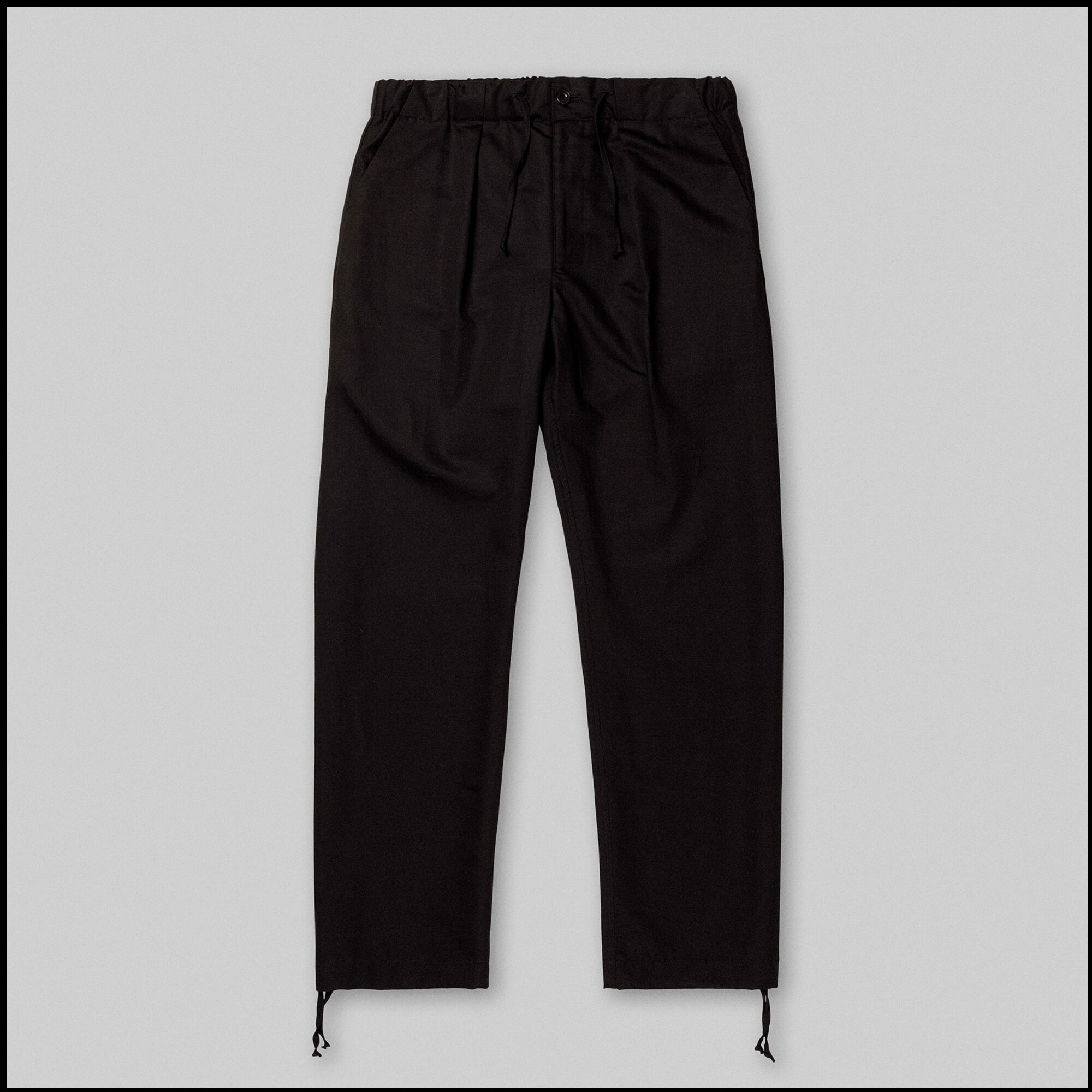 Pantalon TERRA par Arpenteur en coloris taffetas Noir