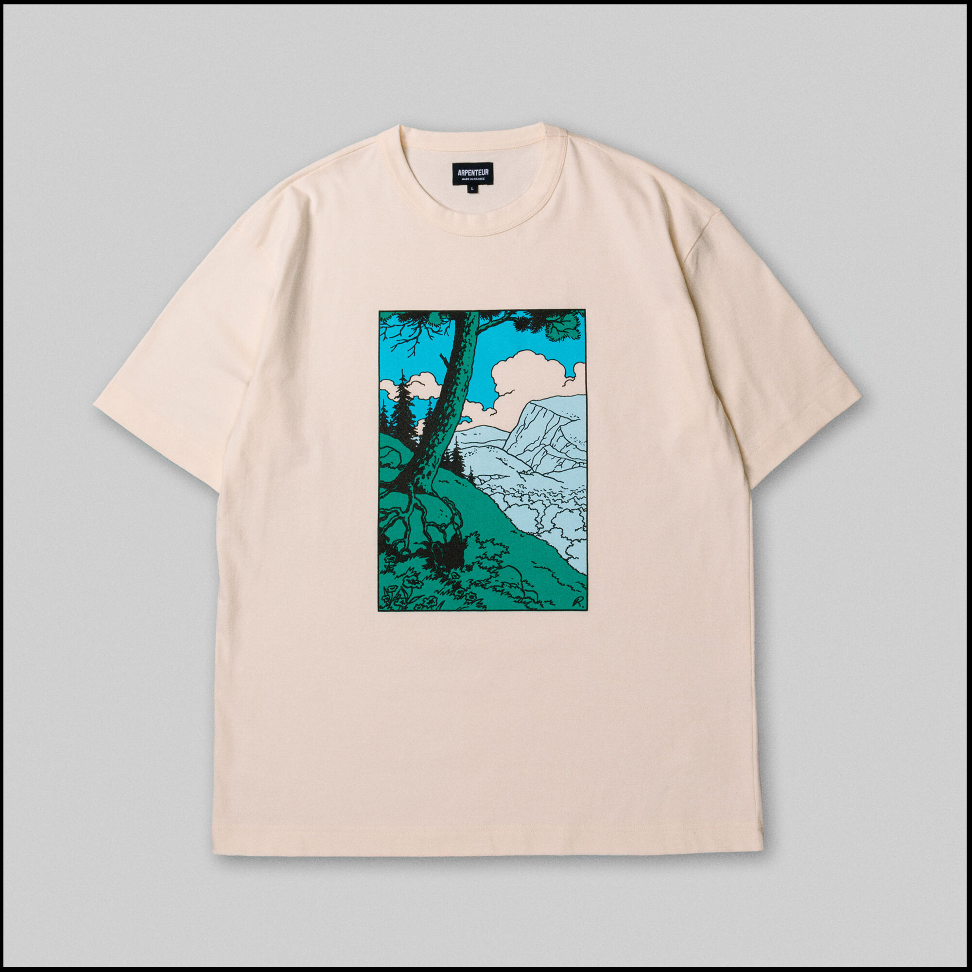 GRAPHIQUE T-shirt by Arpenteur in Green valley color