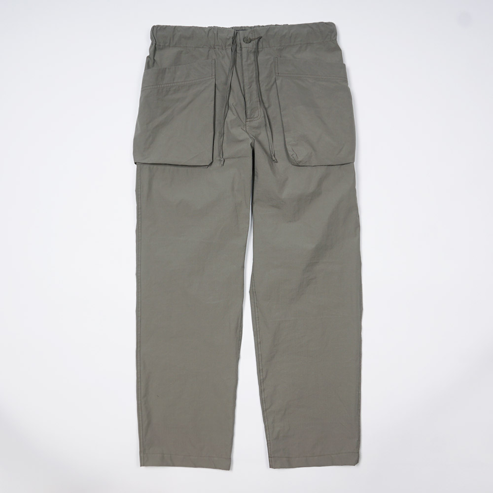 CARGO pants in Olive color by Arpenteur