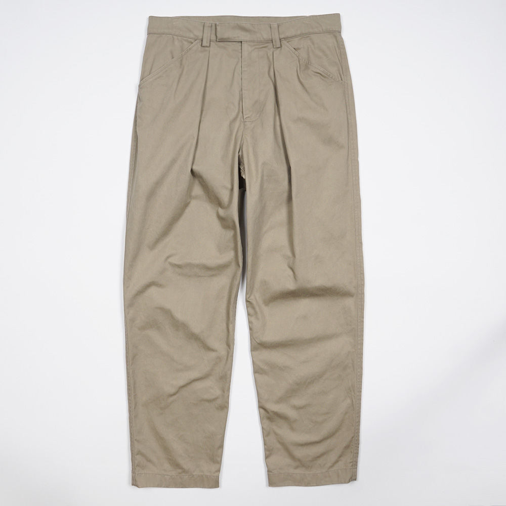 CHINO pants in Sand color by Arpenteur