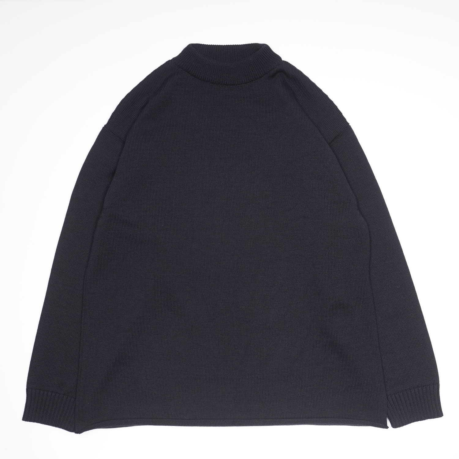 DYCE in Midnight blue color by Arpenteur