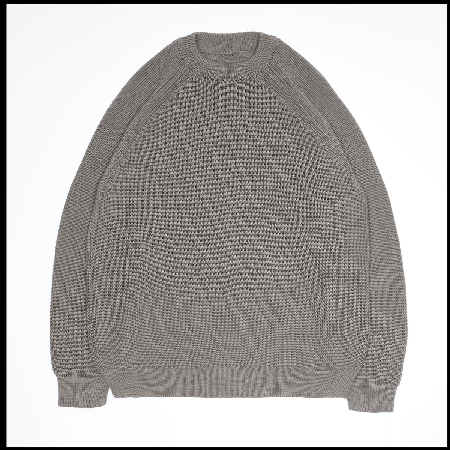 PLANO in Warm grey color by Arpenteur