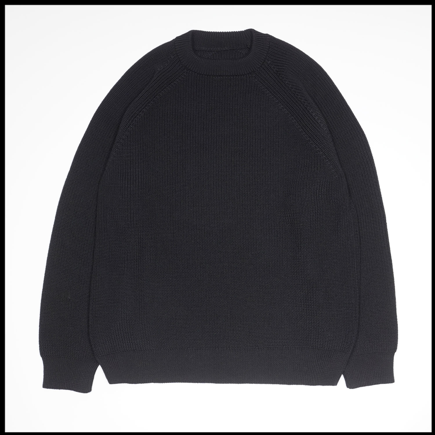 PLANO in Black color by Arpenteur