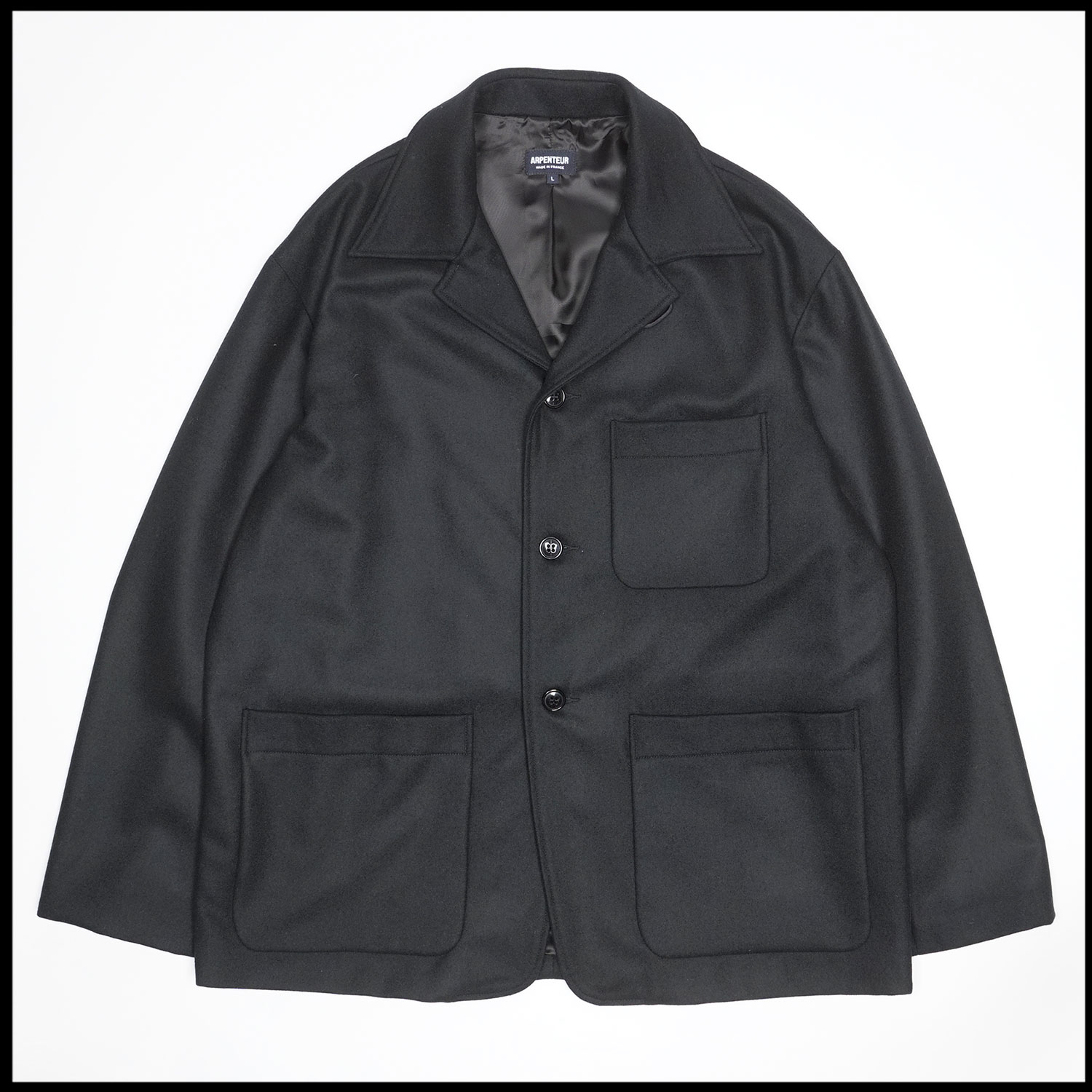 FOX J in Black color by Arpenteur