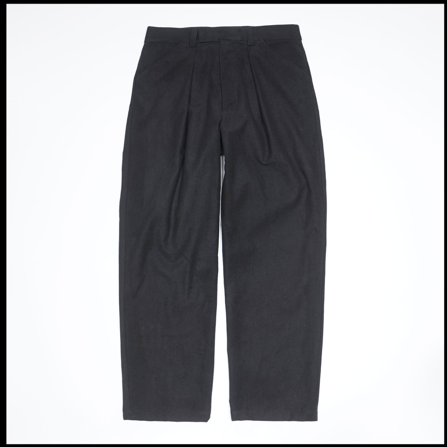 CHINO Pants in Black color by Arpenteur