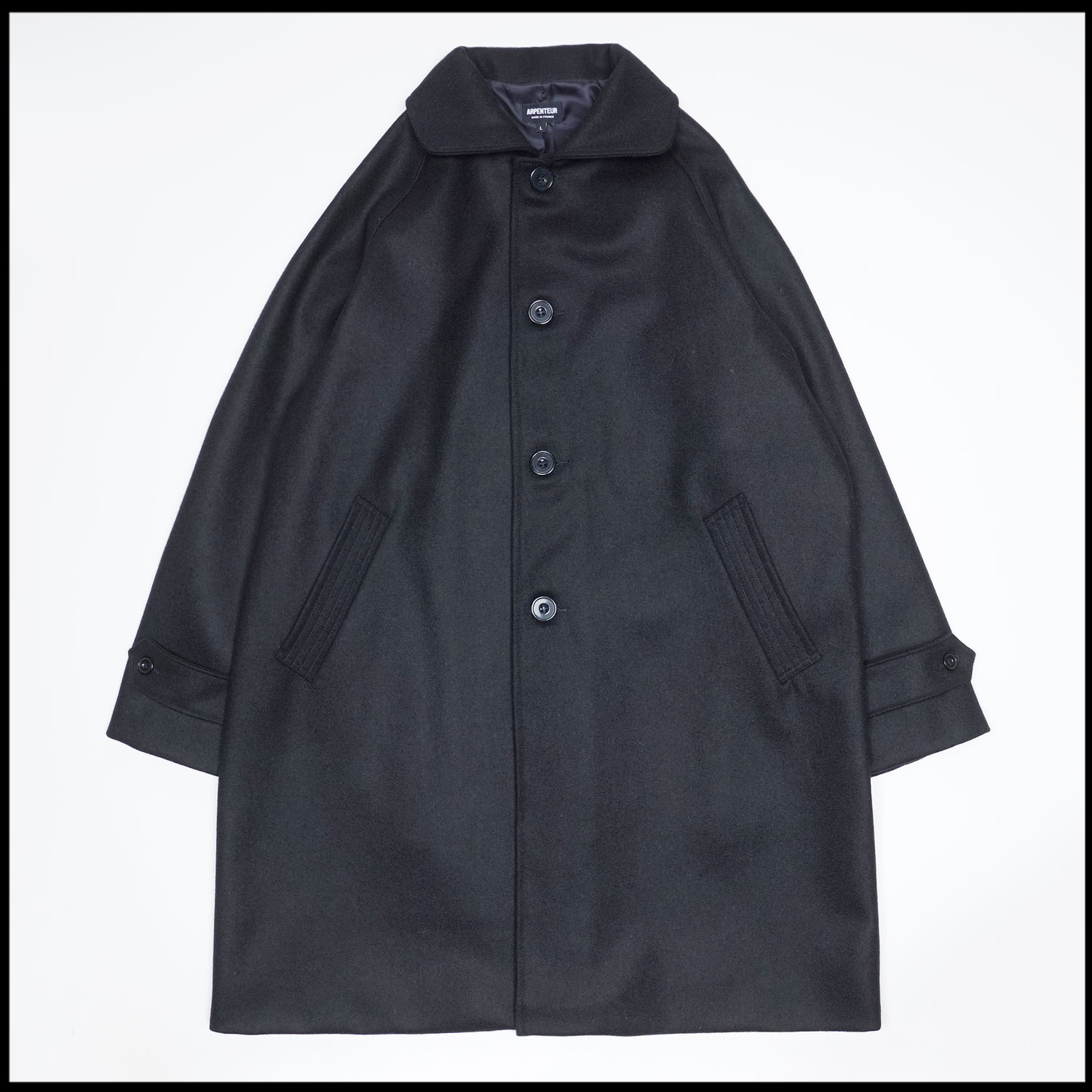 UTILE W coat in Midnight blue color by Arpenteur