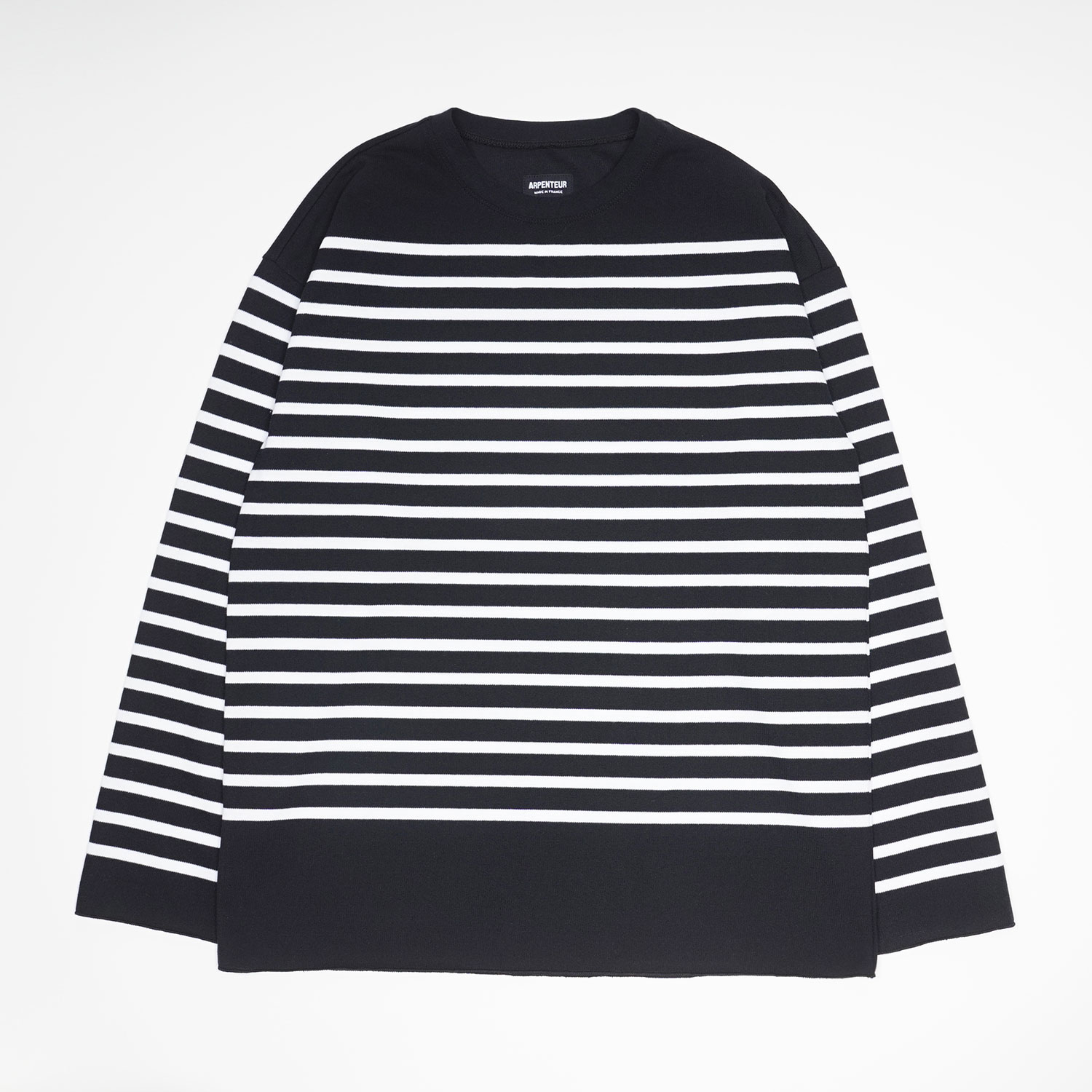 MARINE w in Navy White nautical color by Arpenteur