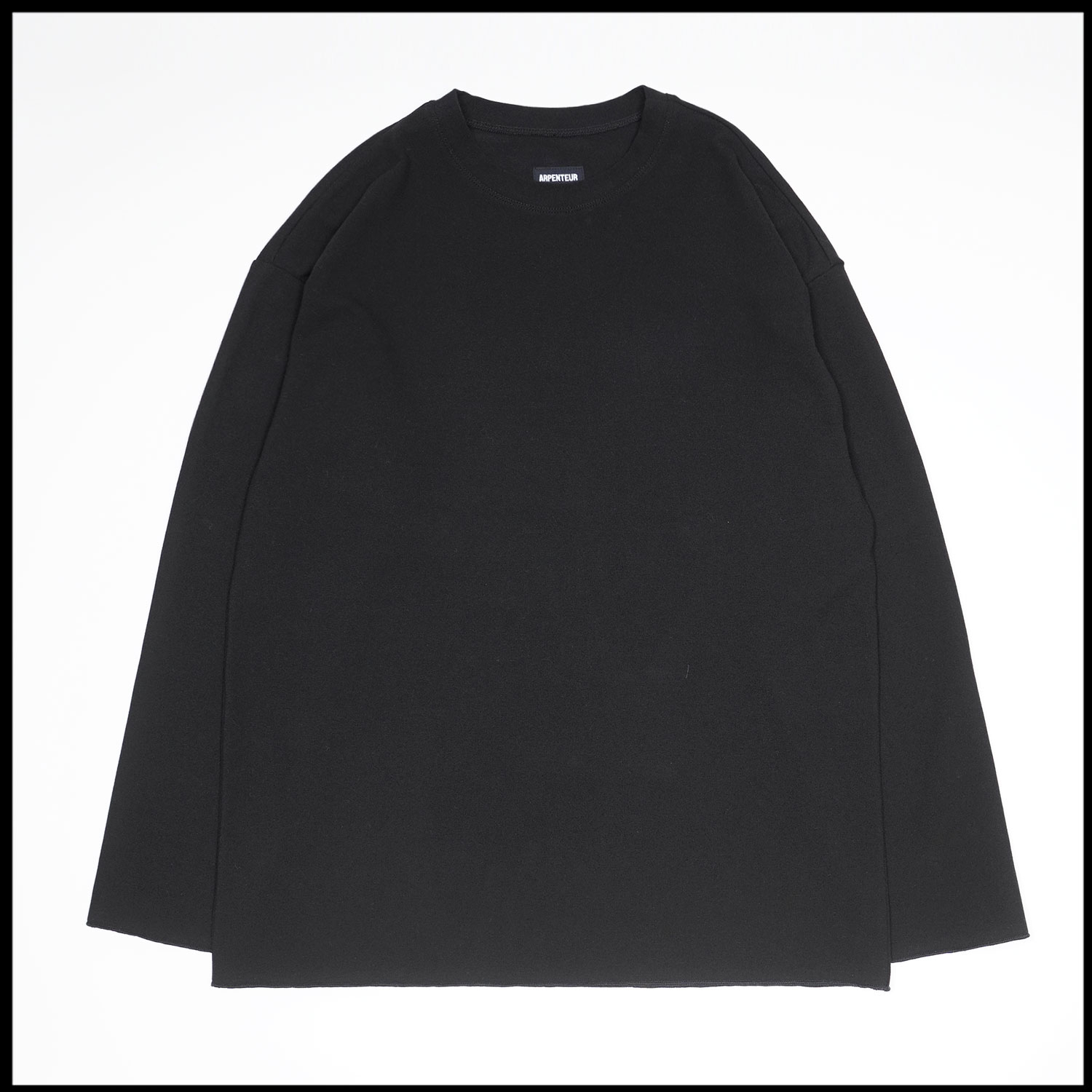 MARINE W in Black color by Arpenteur
