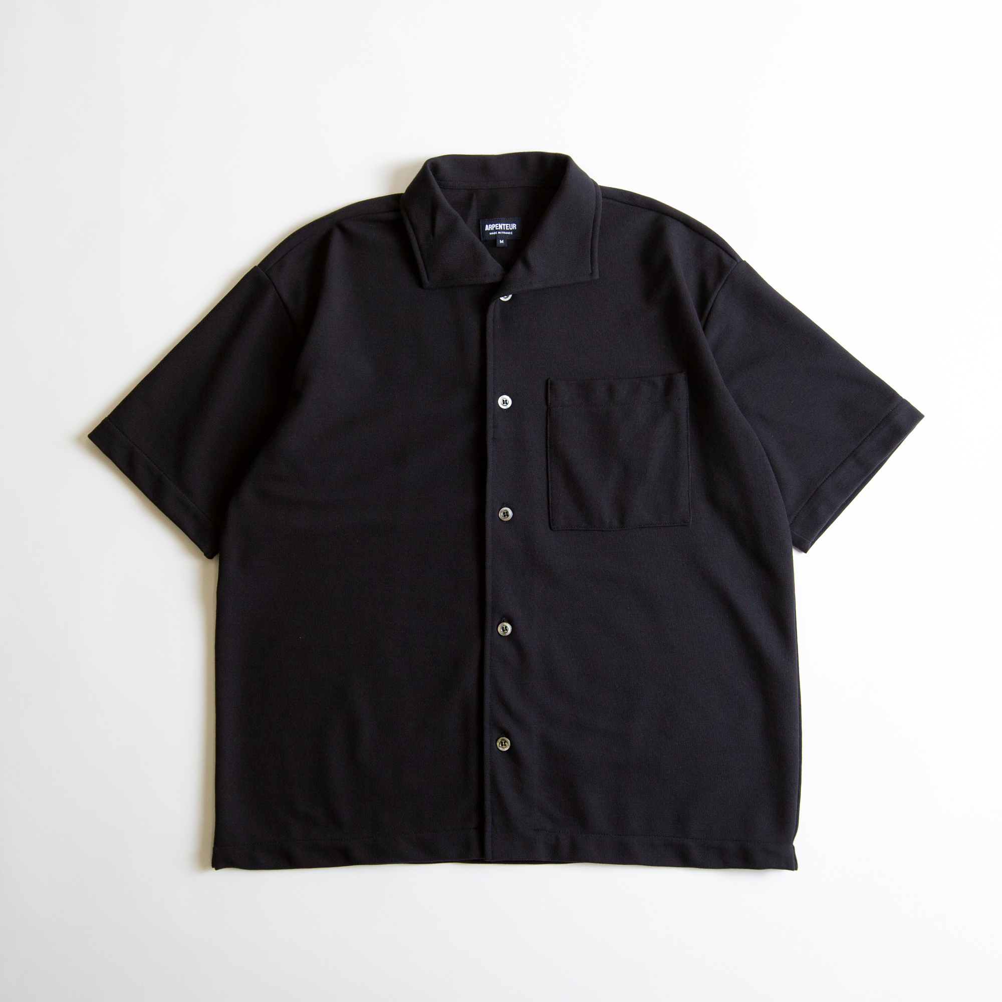 Coral coloris Noir par Arpenteur