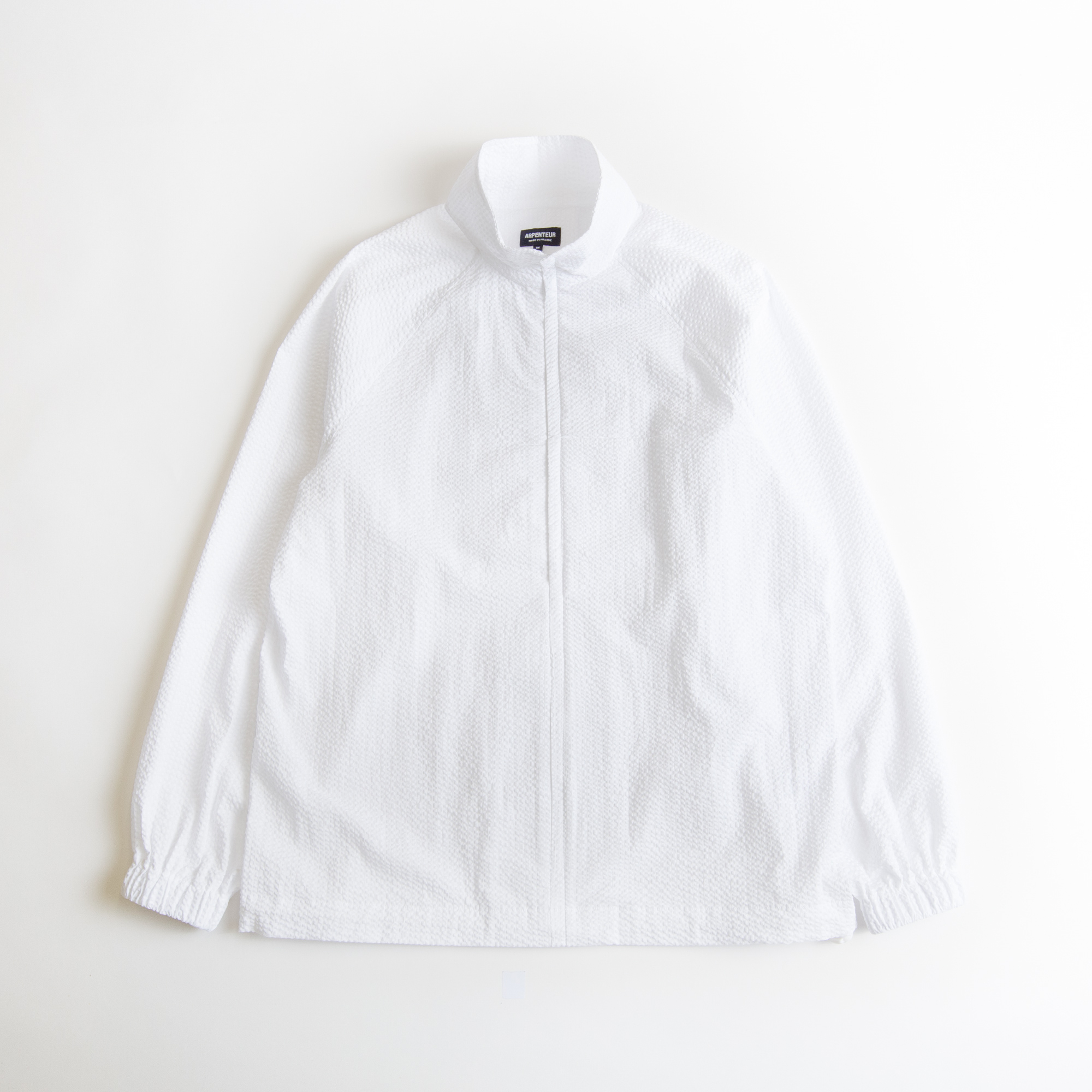 TRACK in White color by Arpenteur