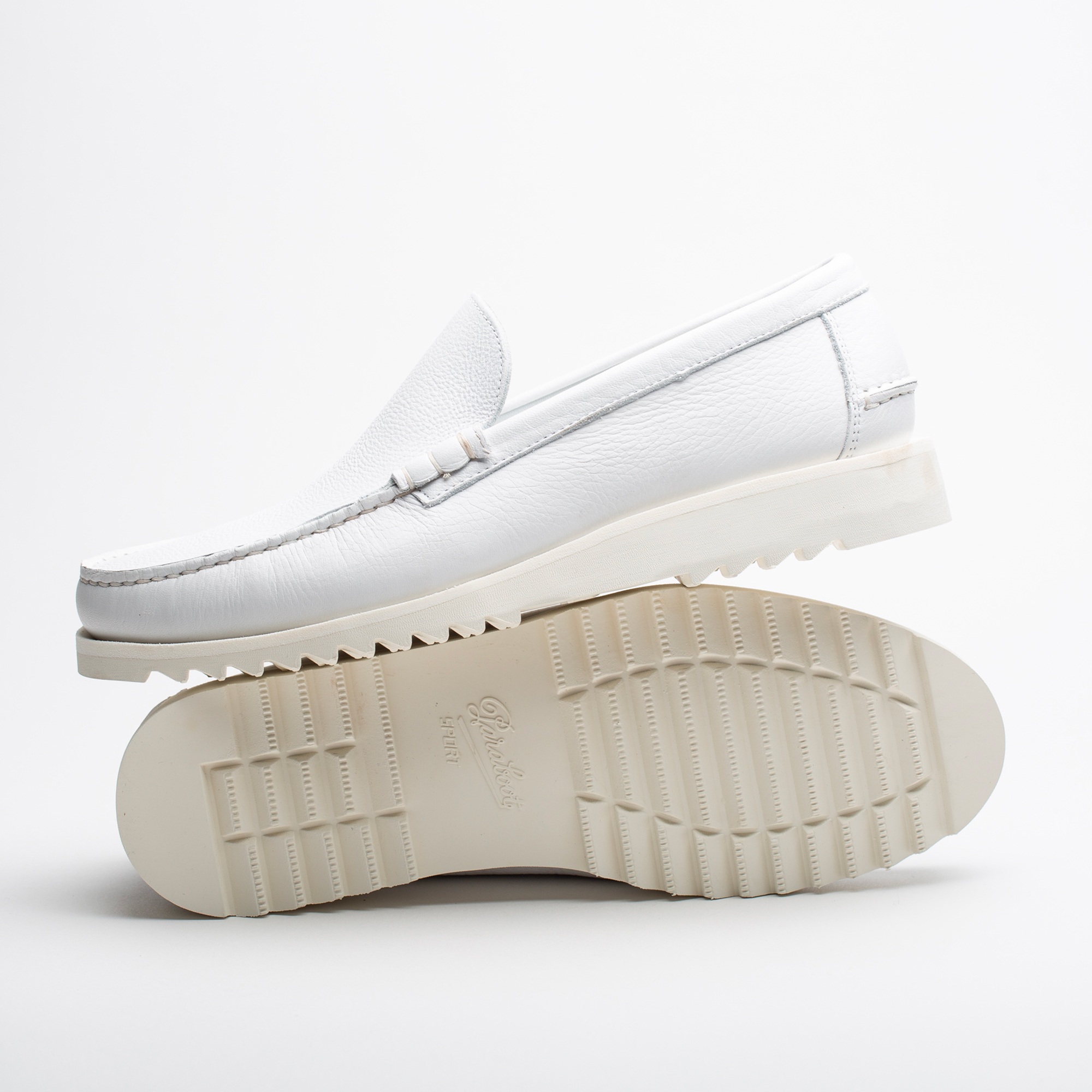 CLUB MOC in White color by Arpenteur