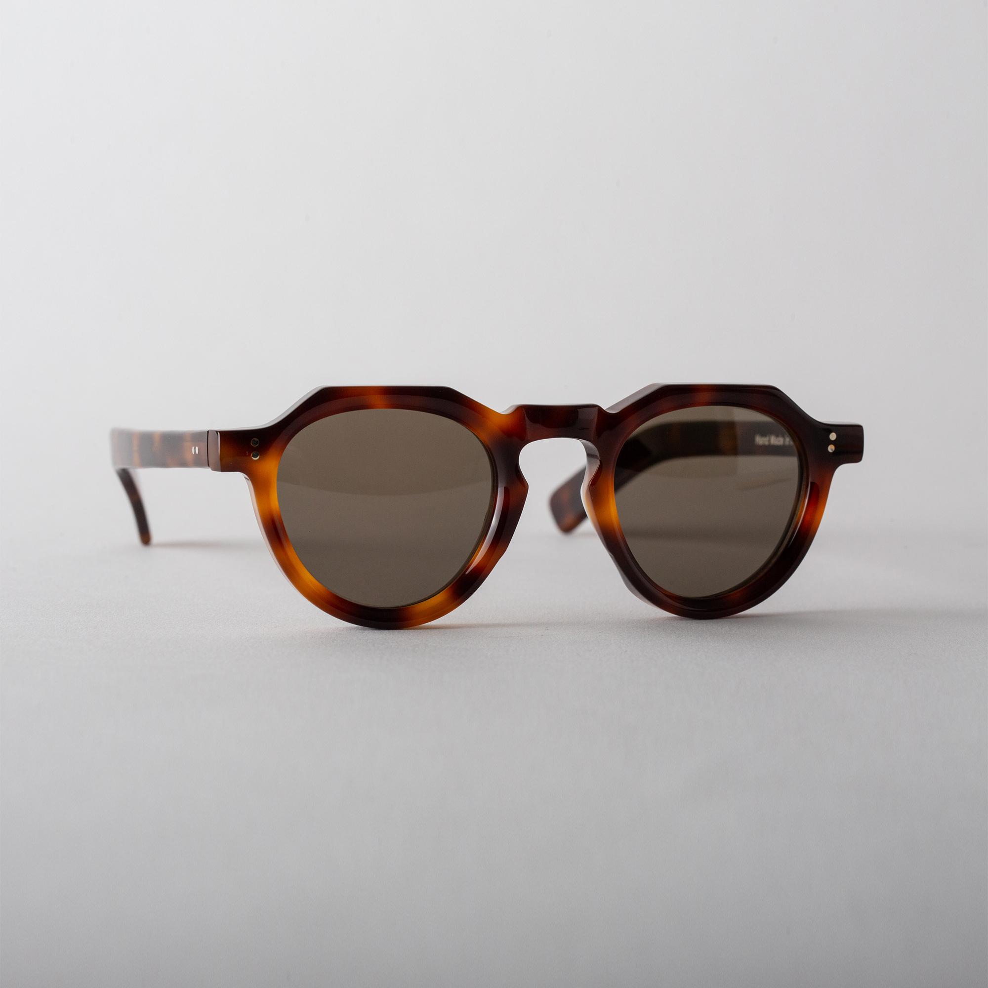 Sunglasses MOD 01 in Dark Tortoise color by Arpenteur