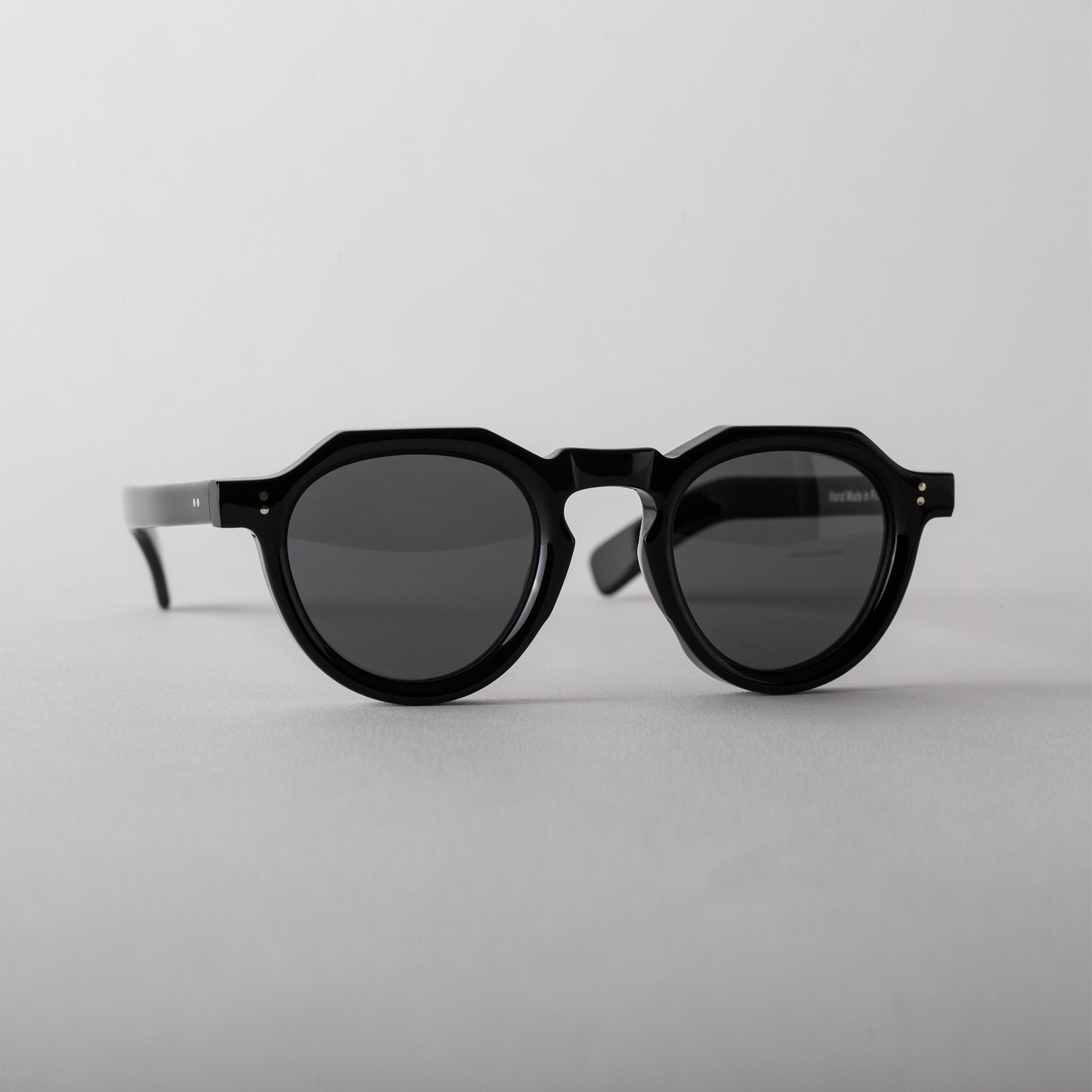 Sunglasses MOD.01 in Black color by Arpenteur