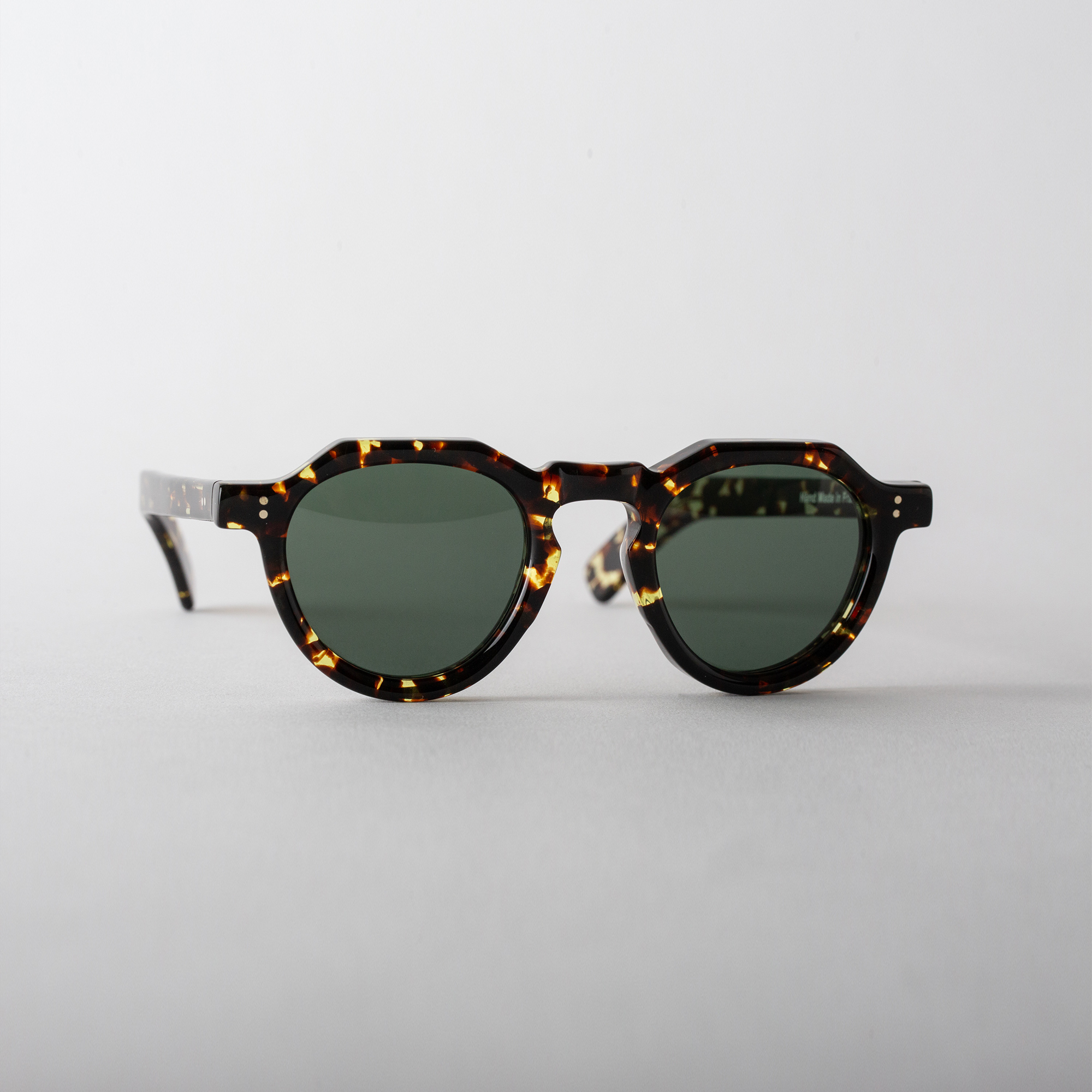 Sunglasses MOD.01 in Café color by Arpenteur