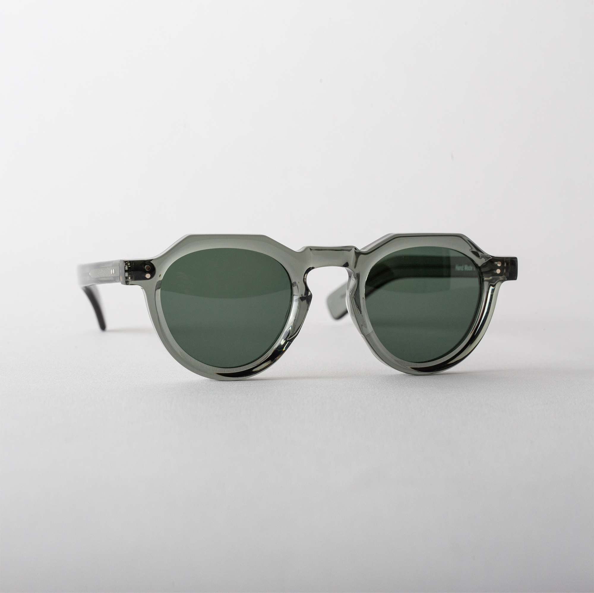 Lunettes MOD.01 coloris Vert-de-gris par Arpenteur