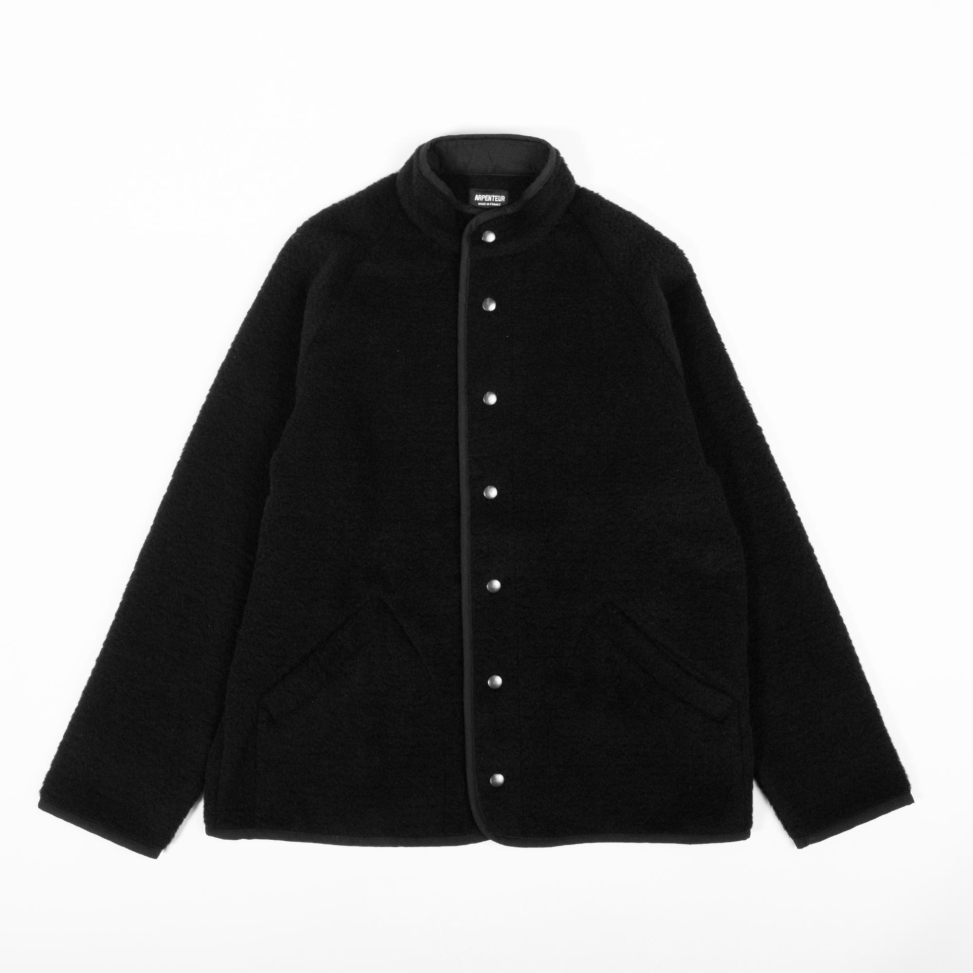 CONTOUR coloris Noir par Arpenteur