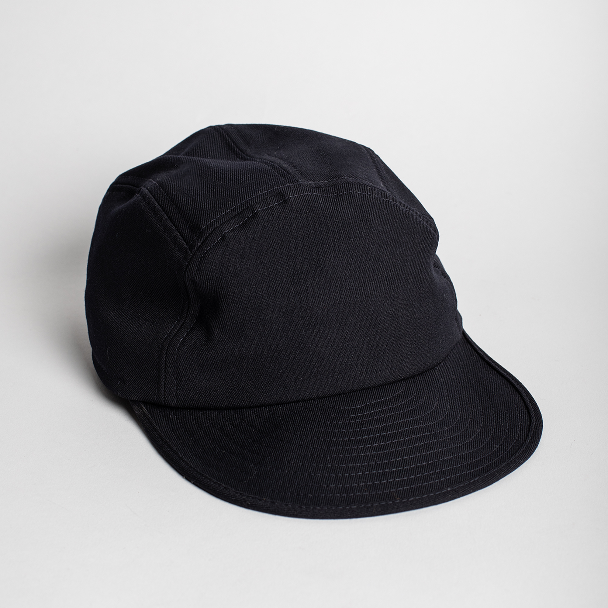 Casquette MARINA en laine Bleu nuit par Arpenteur